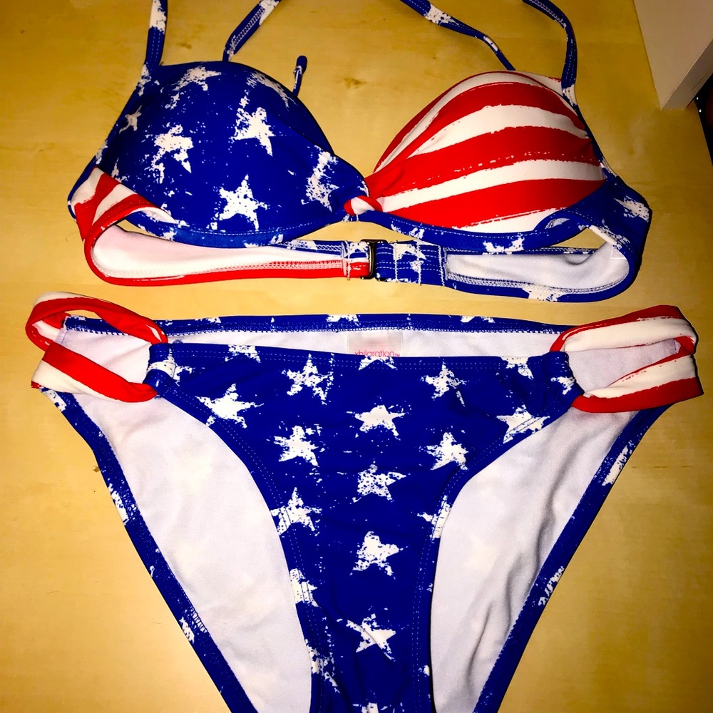 American Flag Bikini , Padded cup for push up